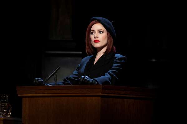Photos: First Look at WITNESS FOR THE PROSECUTION at London County Hall Image