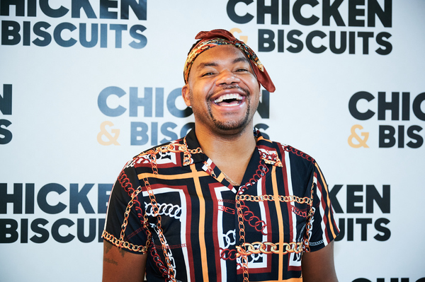 Photos: CHICKEN & BISCUITS Hosts a Picnic Outside the Circle in the Square Theatre Image