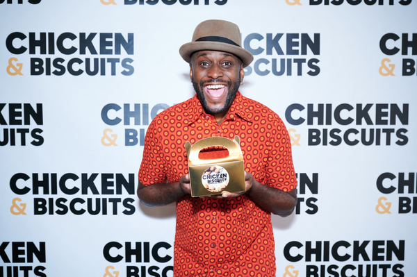 Photos: CHICKEN & BISCUITS Hosts a Picnic Outside the Circle in the Square Theatre Image