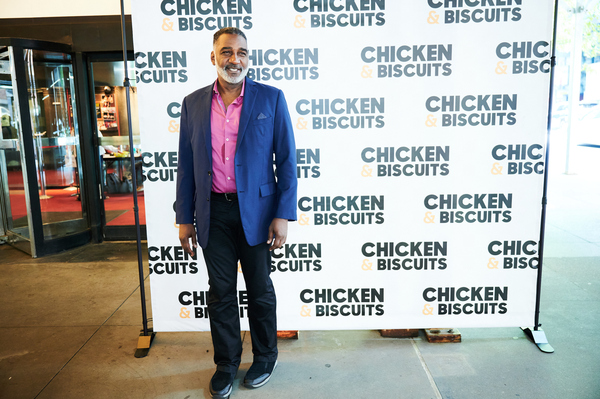 Photos: CHICKEN & BISCUITS Hosts a Picnic Outside the Circle in the Square Theatre Image