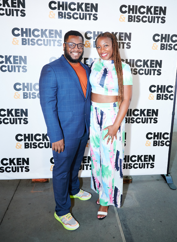 Photos: CHICKEN & BISCUITS Hosts a Picnic Outside the Circle in the Square Theatre Image