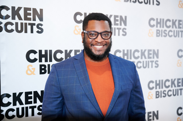 Photos: CHICKEN & BISCUITS Hosts a Picnic Outside the Circle in the Square Theatre Image