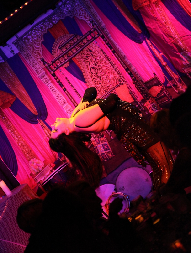 Review: BELLY DANCE EXTRAVAGANZA HOSTED BY HANNAH Shakes Things Up At Don't Tell Mama  Image