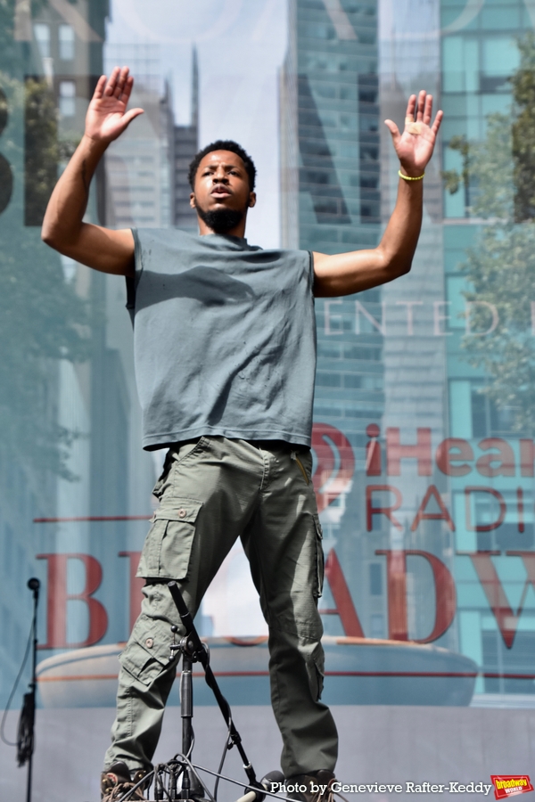 Photos: Broadway in Bryant Park Returns with the Casts of DEAR EVAN HANSEN, SIX, DIANA and More 