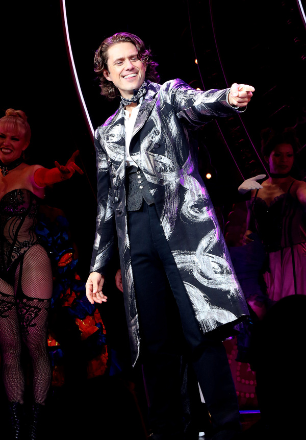 Photos: MOULIN ROUGE! Company Takes Re-Opening Night Bows! Image