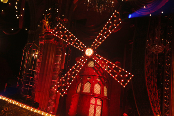 Photos: MOULIN ROUGE! Company Takes Re-Opening Night Bows! Image