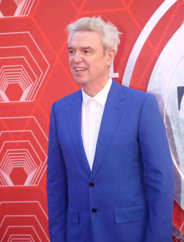 Photos: Stars Come Out to Celebrate on the Tony Awards Red Carpet! Image