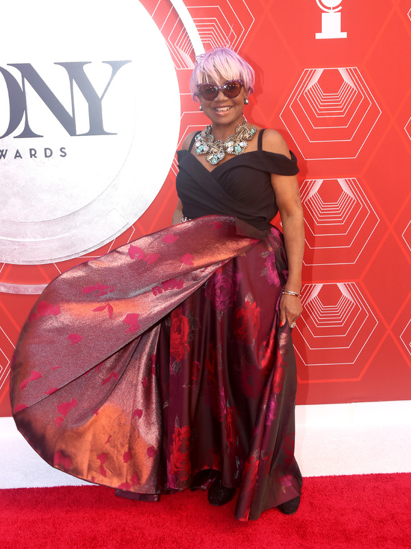 Photos: Stars Come Out to Celebrate on the Tony Awards Red Carpet! Image