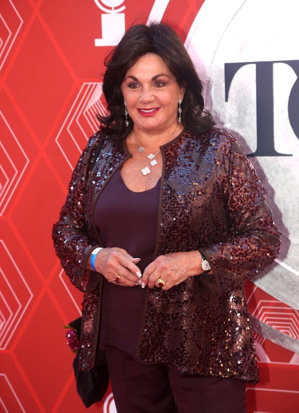 Photos: Stars Come Out to Celebrate on the Tony Awards Red Carpet! Image