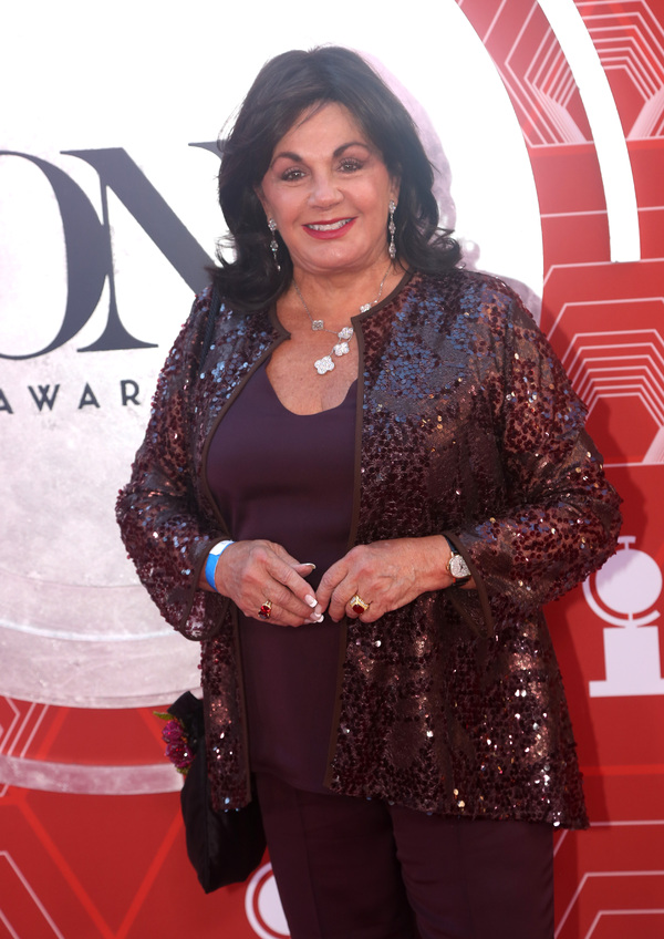Photos: Stars Come Out to Celebrate on the Tony Awards Red Carpet! Image