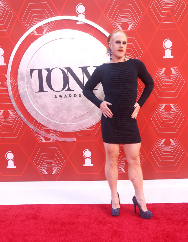 Photos: Stars Come Out to Celebrate on the Tony Awards Red Carpet! Image