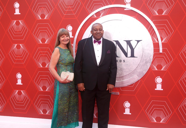 Photos: Stars Come Out to Celebrate on the Tony Awards Red Carpet! Image