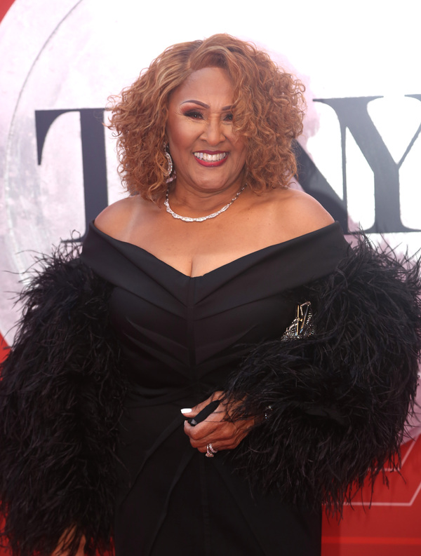 Photos: Stars Come Out to Celebrate on the Tony Awards Red Carpet! Image