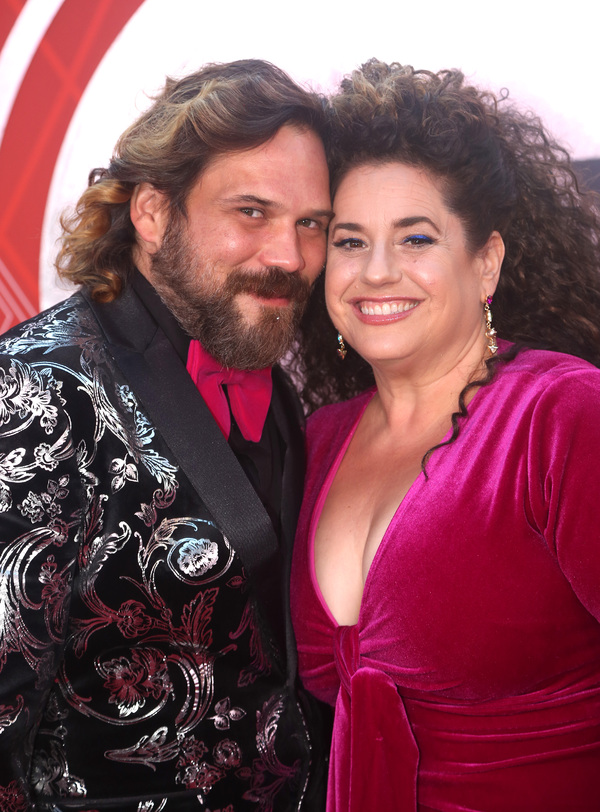 Photos: Stars Come Out to Celebrate on the Tony Awards Red Carpet! Image