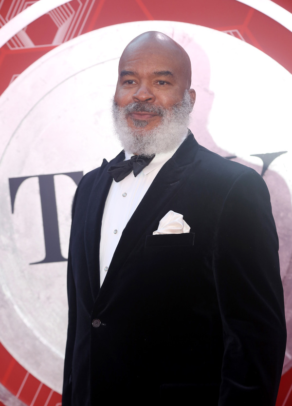 Photos: Stars Come Out to Celebrate on the Tony Awards Red Carpet! Image