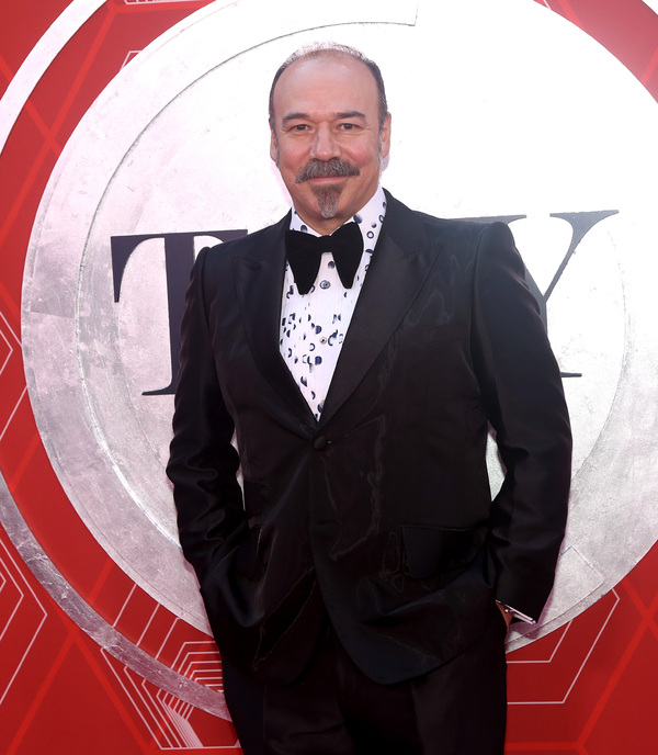 Photos: Stars Come Out to Celebrate on the Tony Awards Red Carpet! Image