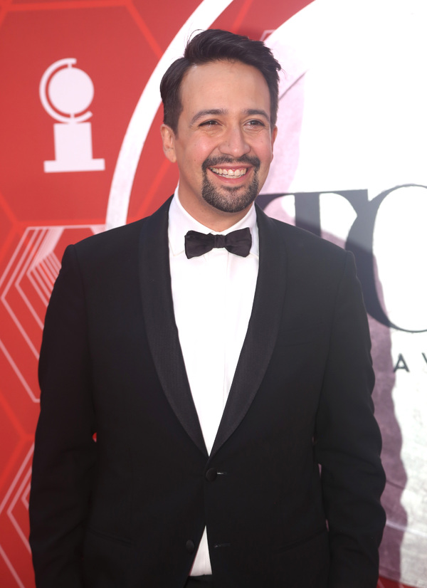Photos: Stars Come Out to Celebrate on the Tony Awards Red Carpet! Image