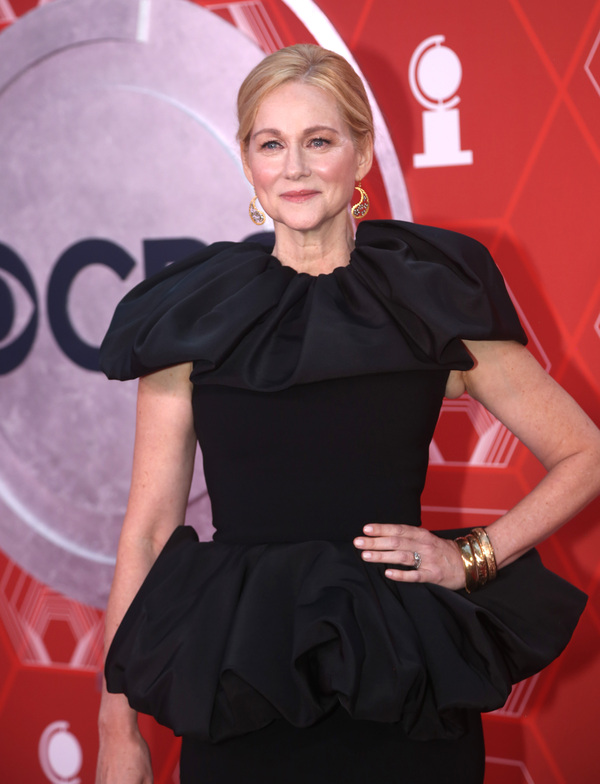 Photos: Stars Come Out to Celebrate on the Tony Awards Red Carpet! Image