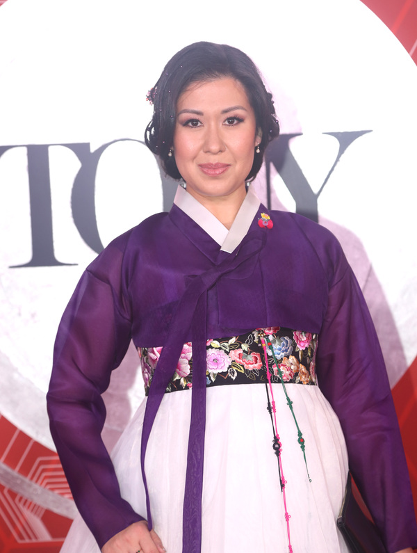 Photos: Stars Come Out to Celebrate on the Tony Awards Red Carpet! Image