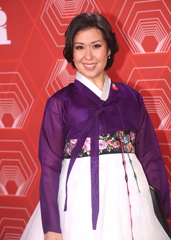 Photos: Stars Come Out to Celebrate on the Tony Awards Red Carpet! Image