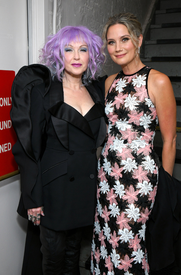 Cyndi Lauper and Jennifer Nettles  Photo