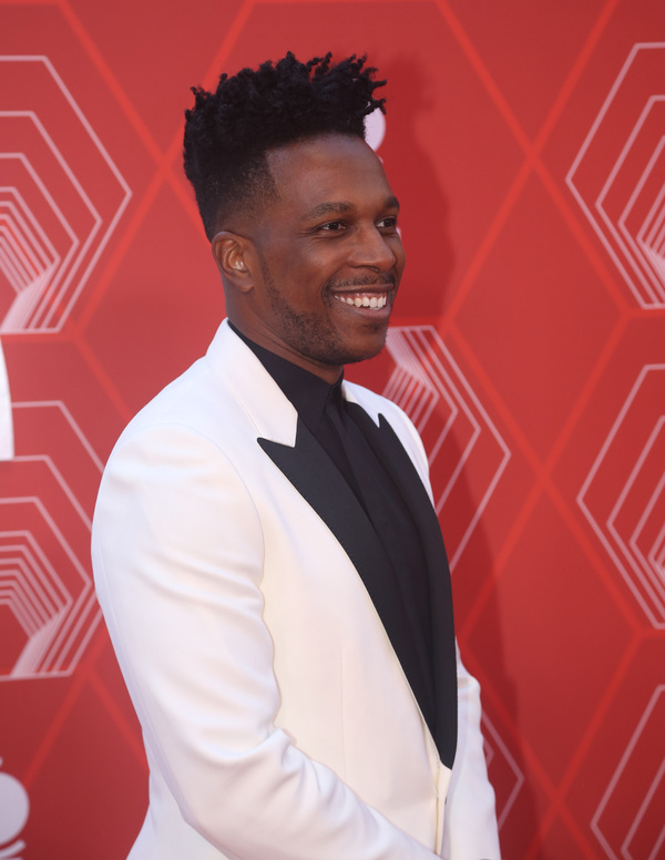 Photos: Stars Come Out to Celebrate on the Tony Awards Red Carpet! Image