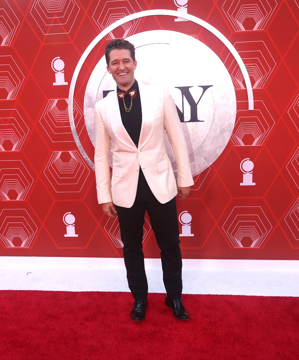 Photos: Stars Come Out to Celebrate on the Tony Awards Red Carpet! Image