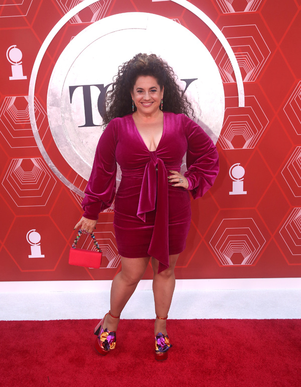 Photos: Stars Come Out to Celebrate on the Tony Awards Red Carpet! Image