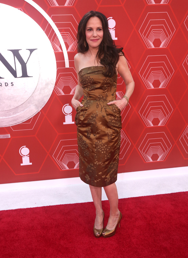 Photos: Stars Come Out to Celebrate on the Tony Awards Red Carpet! Image