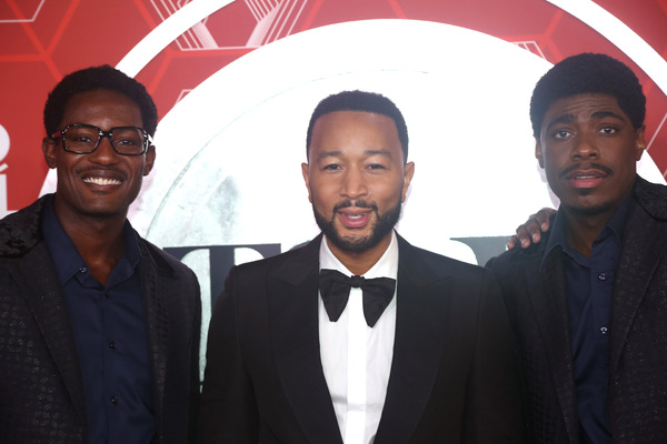 Photos: Stars Come Out to Celebrate on the Tony Awards Red Carpet! Image
