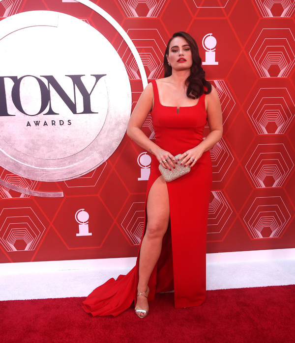 Photos: Stars Come Out to Celebrate on the Tony Awards Red Carpet! Image