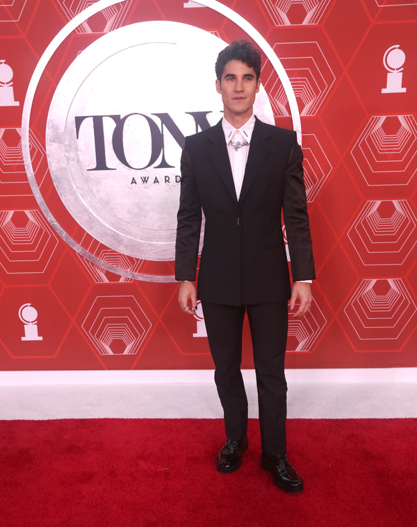 Photos: Stars Come Out to Celebrate on the Tony Awards Red Carpet! Image
