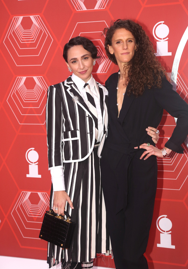 Photos: Stars Come Out to Celebrate on the Tony Awards Red Carpet! Image