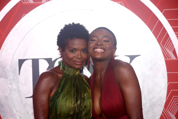 Photos: Stars Come Out to Celebrate on the Tony Awards Red Carpet! Image