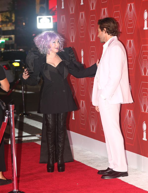 Photos: Stars Come Out to Celebrate on the Tony Awards Red Carpet! Image