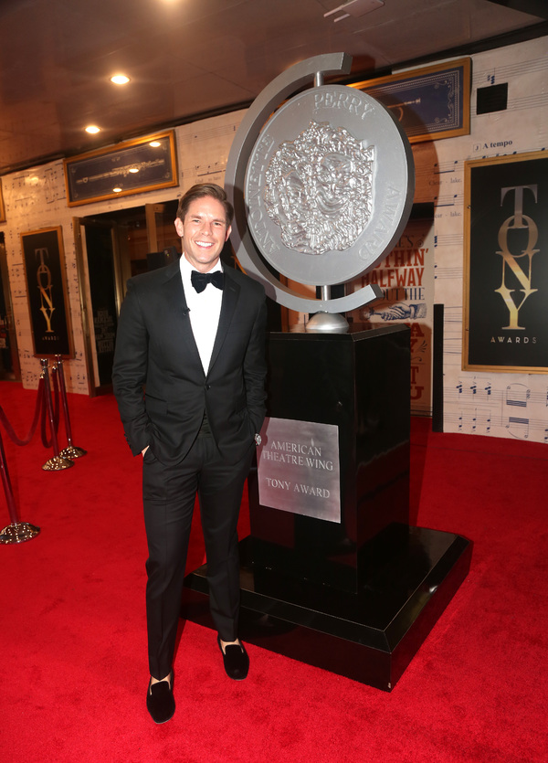 Photos: Stars Come Out to Celebrate on the Tony Awards Red Carpet! Image