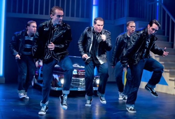Review: You Will Be 'Hopelessly Devoted' to Theatre Three's Production of GREASE 
