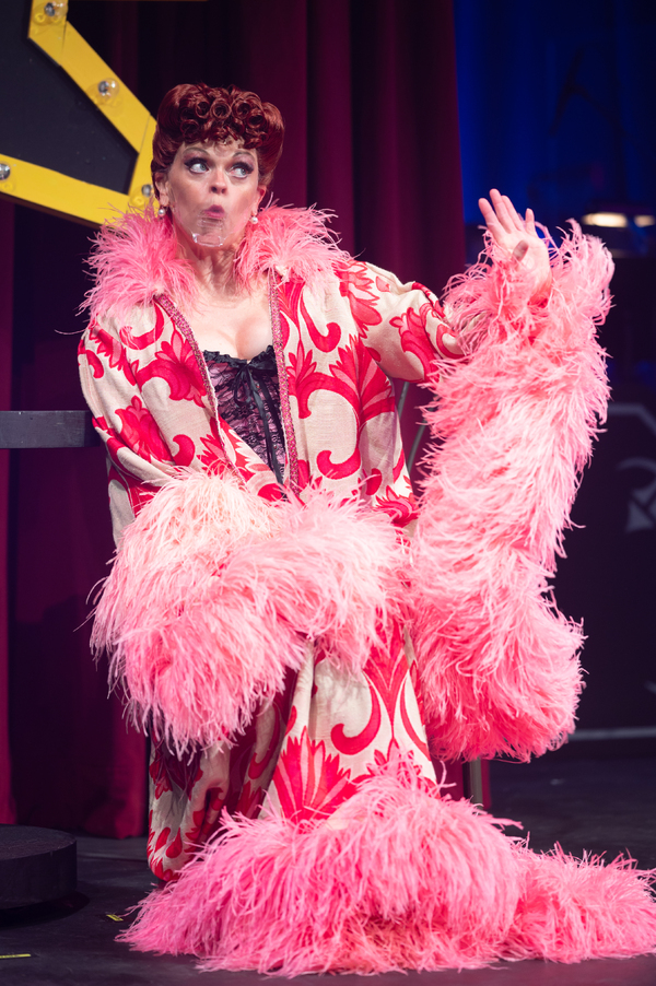 Photos: GUYS AND DOLLS at Theater at St. Luke's Image