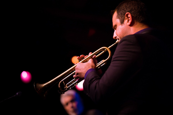 Photos: Clint Holmes Returns To Birdland Image