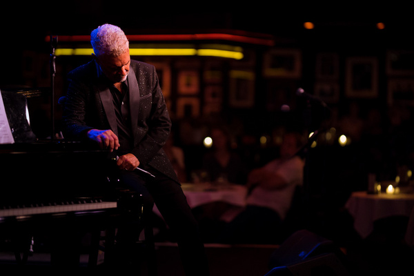 Photos: Clint Holmes Returns To Birdland Image