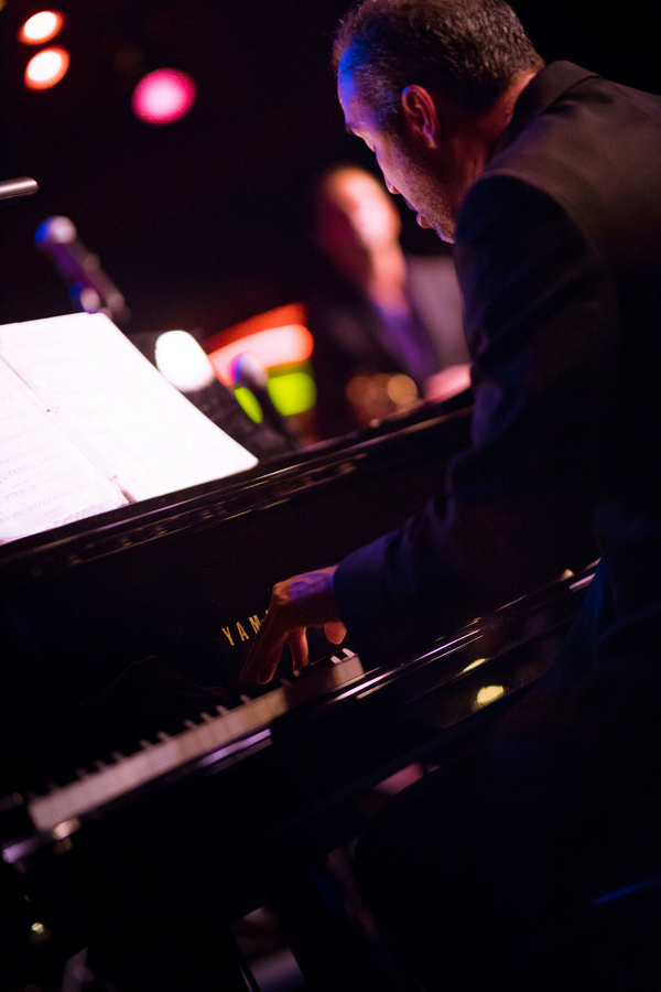 Photos: Clint Holmes Returns To Birdland Image