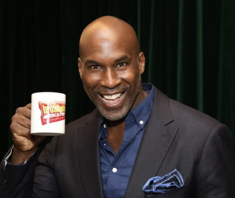 Wake Up With BWW 10/4: SIX Officially Opens on Broadway, and More! Image