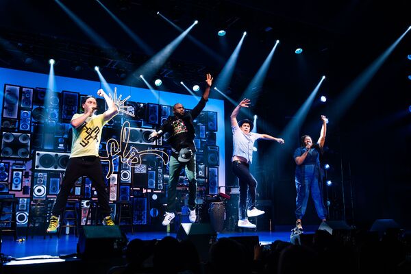 Photos: FREESTYLE LOVE SUPREME Returns to Broadway; The Cast Takes Their First Bows Back! Image