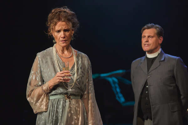 Photos: First Look at INTO BATTLE at Greenwich Theatre Image