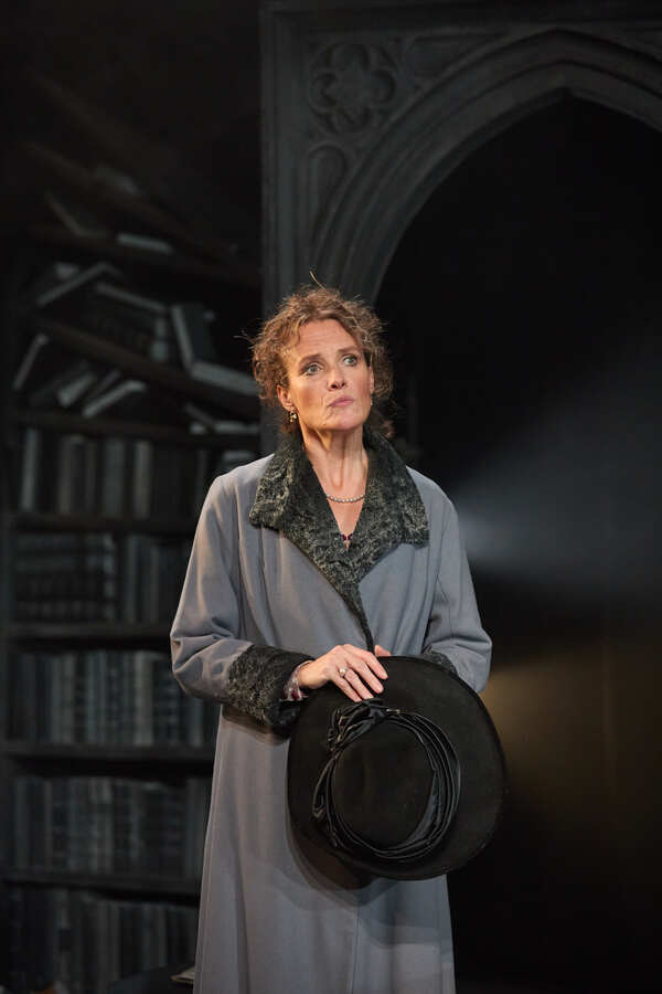 Photos: First Look at INTO BATTLE at Greenwich Theatre Image
