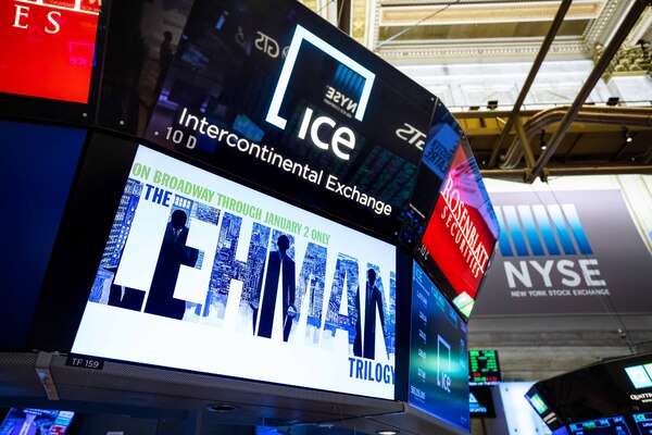 Photos: THE LEHMAN TRILOGY Cast Members Ring the Closing Bell at the New York Stock Exchange Image