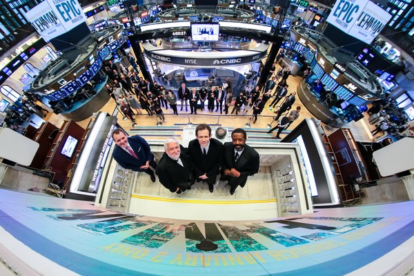 Photos: THE LEHMAN TRILOGY Cast Members Ring the Closing Bell at the New York Stock Exchange Image