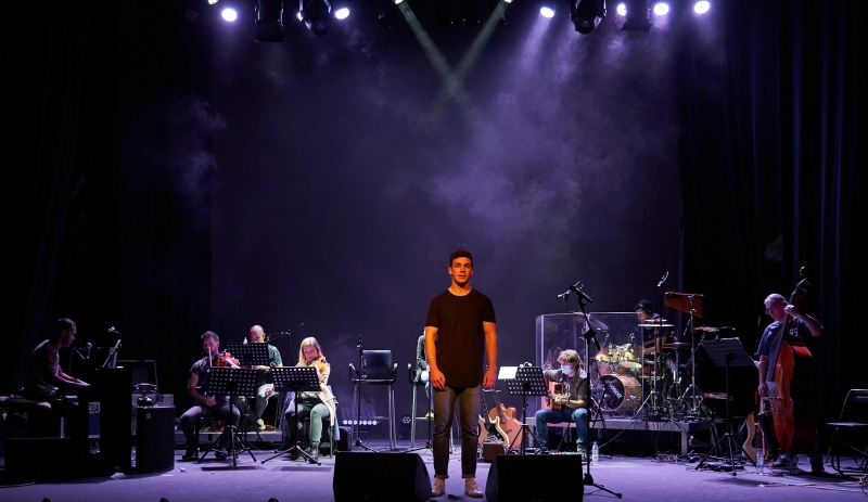 PHOTO FLASH: Ensayo general de EL PRIMER DIA DE NUESTRAS VIDAS Image