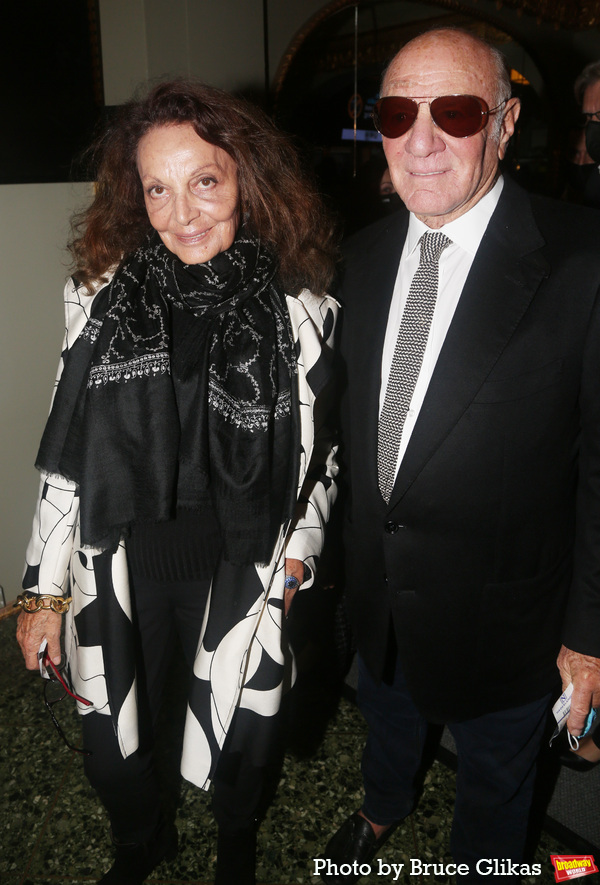 Photos: On the Opening Night Red Carpet at THE LEHMEN TRILOGY Image