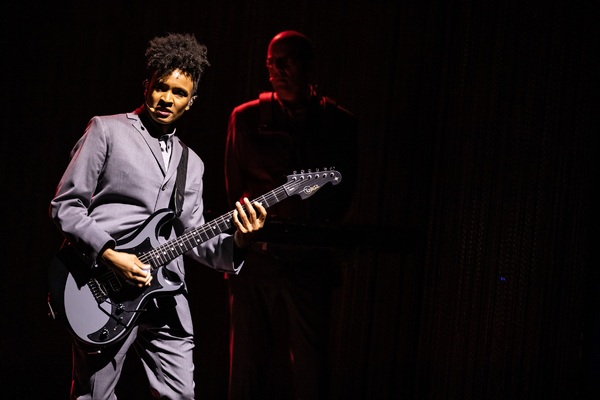 Photos: First Look at DAVID BYRNE'S AMERICAN UTOPIA Reopening on Broadway This Sunday Image